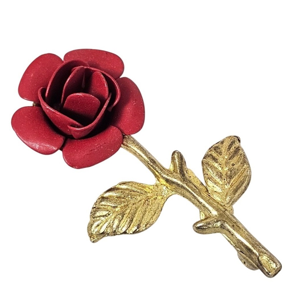 Vintage Red Rose Flower Brooch Gold Tone Metal Stem Romantic‎ Costume Pin